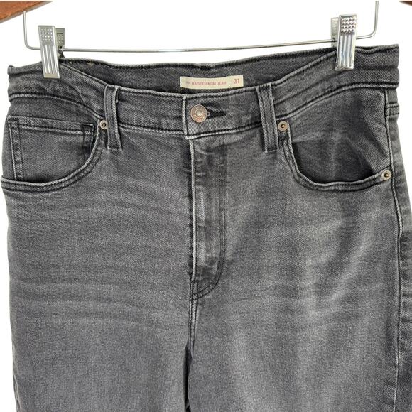 Levi's High Waisted Mom Jean Faded Black High Rise Tapered 31 Basic Staple - Picture 4 of 12